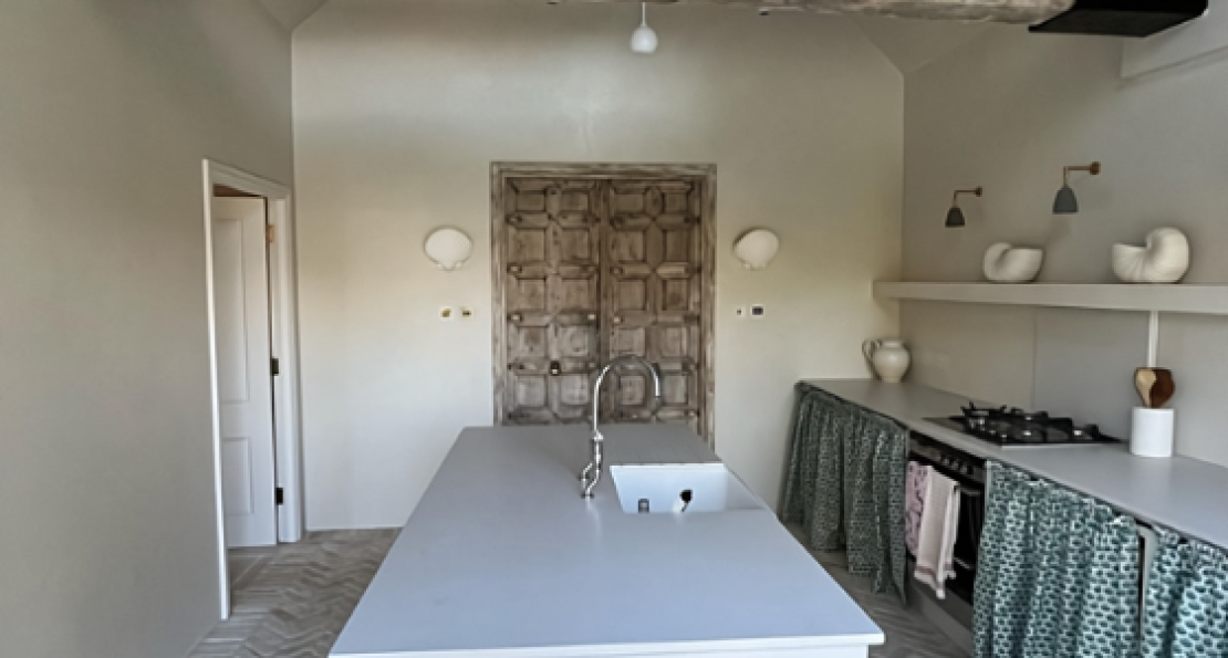 Discover the Benefits of Hiring Professional Painters & Decorators in Bath